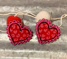 Load image into Gallery viewer, Scallop Leopard Heart Earrings
